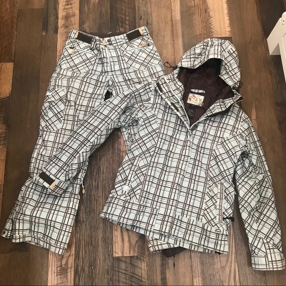 Roxy Jackets & Blazers - Roxy 2pc Snowboard Ski Coat & Pants Wm S